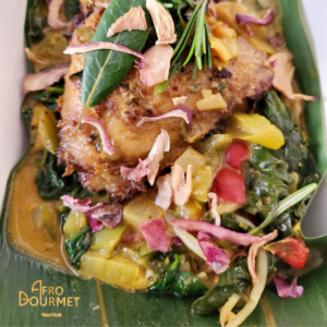 Mafé de poulet rôti aux légumes et lait de coco